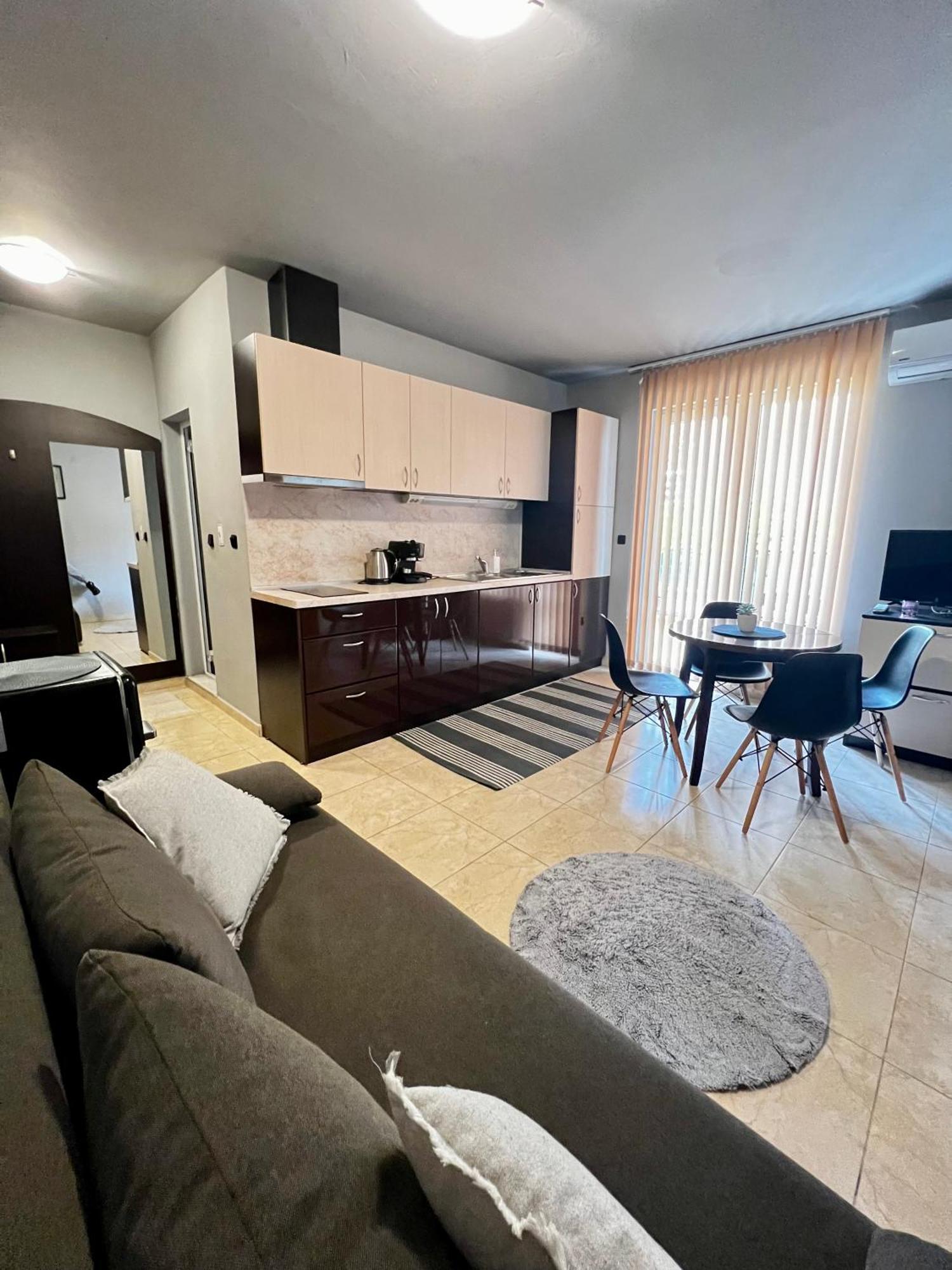 кокалу бийч Apartament Nesebăr